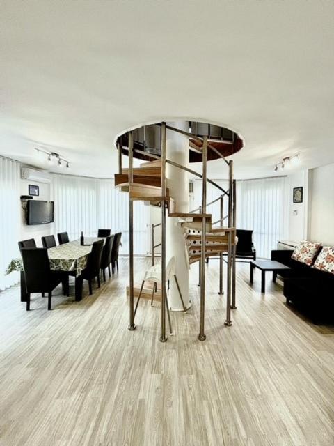 Csevi Apartmanhaz Mezőkövesd エクステリア 写真