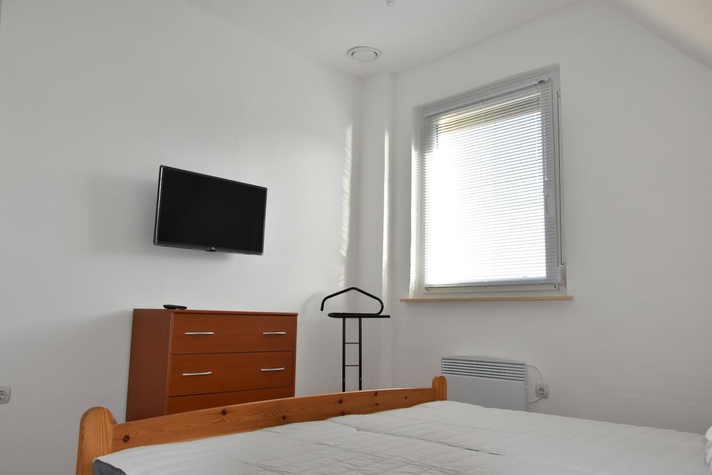 Csevi Apartmanhaz Mezőkövesd エクステリア 写真