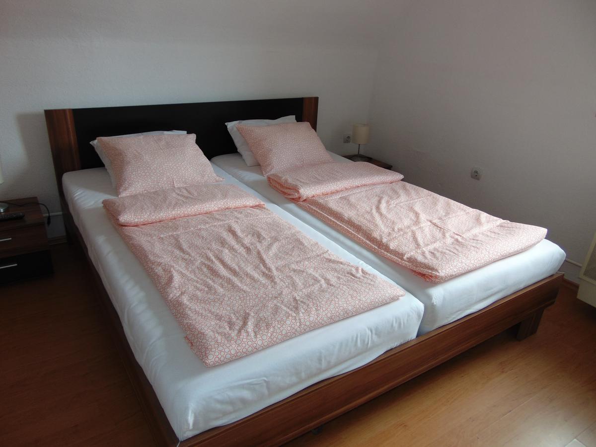Csevi Apartmanhaz Mezőkövesd エクステリア 写真